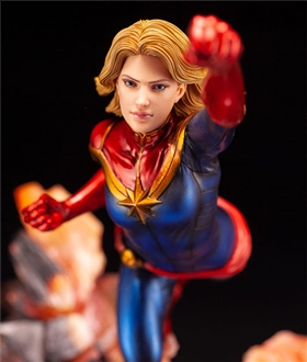 ARTFX PREMIER MARVEL UNIVERSE Captain Marvel 1/10