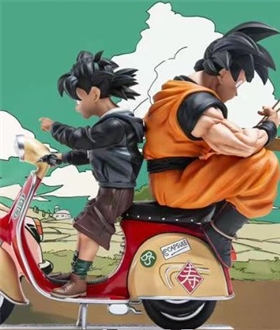 Goku & Gohan on Scooter – Dragon Ball