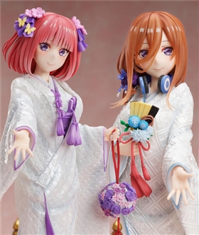 The Quintessential Quintuplets ∬ - Nino Nakano & Miku Nakano -Shiromuku- 1/7