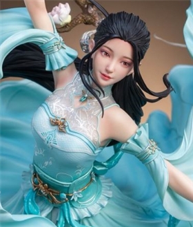 Xiao Xun'er - Battle Through The Heavens [Licensed] 1/4