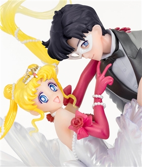Figuarts ZERO Chouette Sailor Moon: Usagi & Tuxedo Mask -Moonlight Glow Edition
