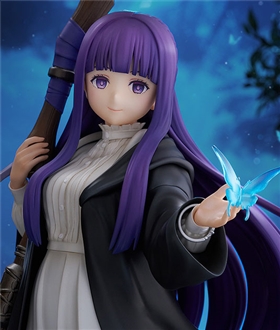 Frieren: Beyond Journey's End Fern: Reflections of a Distant Memory 1/7