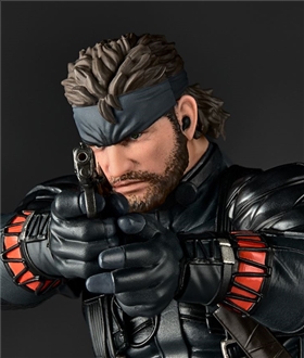 Revoltech Metal Gear Solid: Solid Snake Sneaking Suit