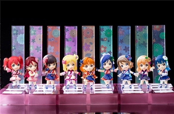 Lovely live! Sunshine !! นำทัพไอดอลสาวมาโชว์ความน่ารักแบบยกเสตจกับชุดกาชาปองไดโอรามาสไตล์